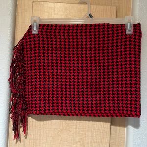 Houndstooth Scarf